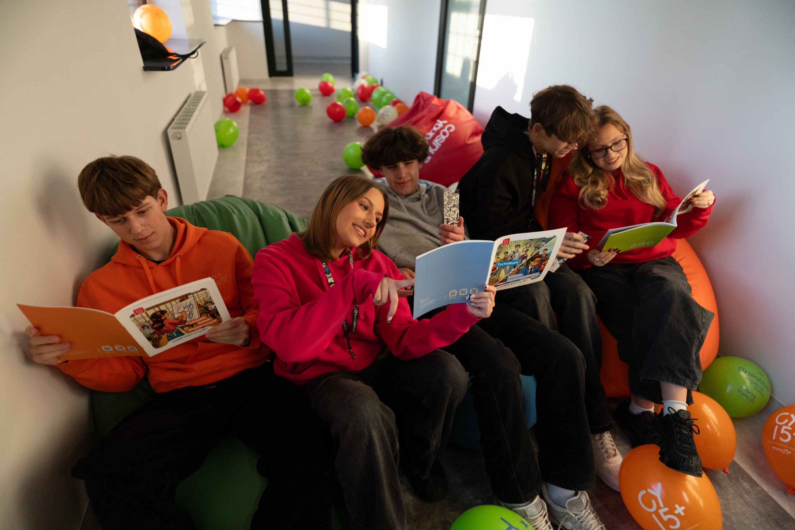 Cześć, tu EkipaE8!