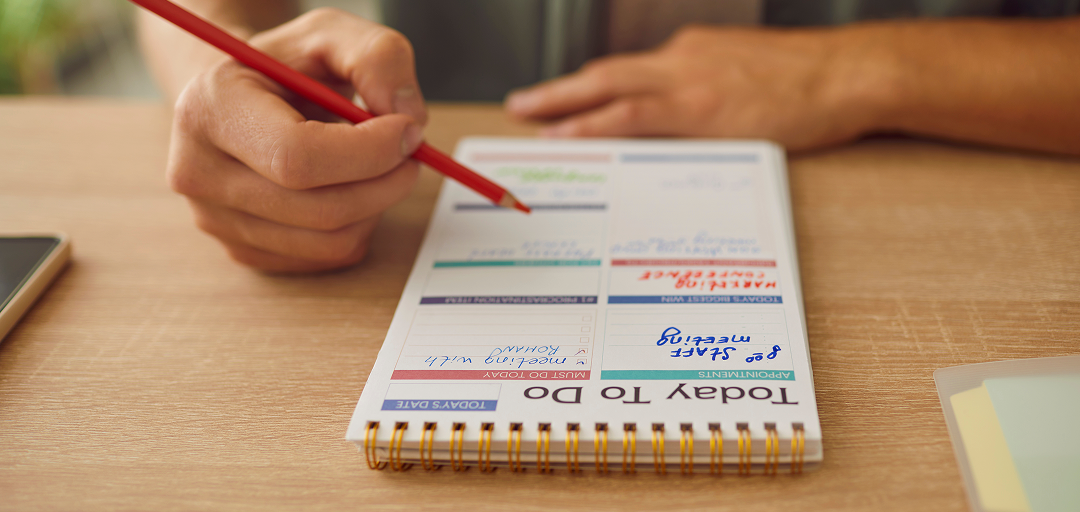 Techniki efektywnego uczenia się – jak szybko i na długo przyswajać wiedzę?